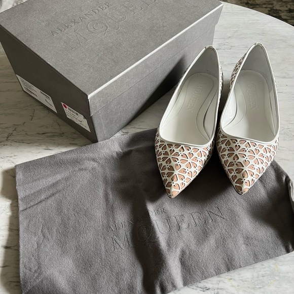 Alexander McQueen Shoes - Alexander McQueen flats